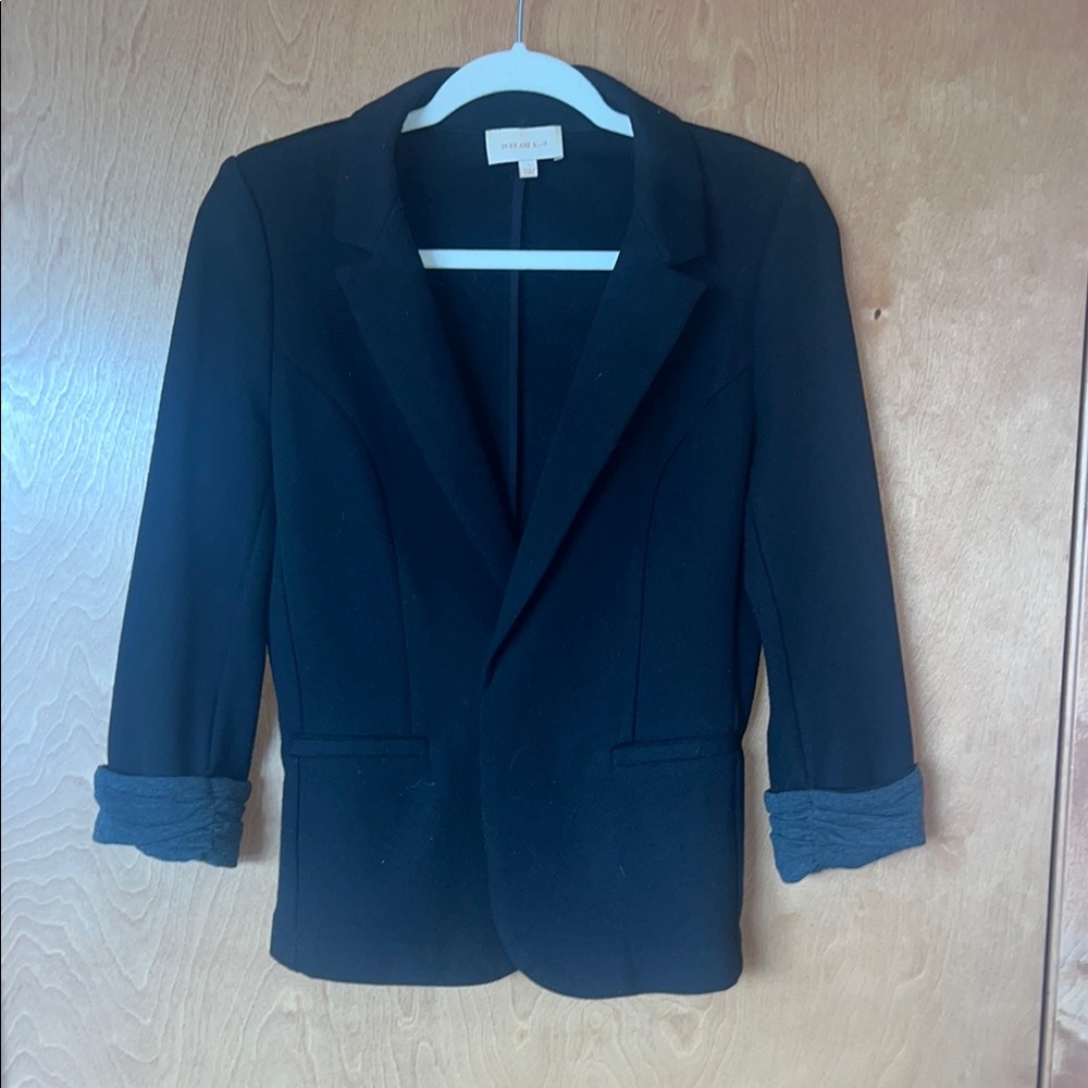 Black 3/4 Sleeve Blazer